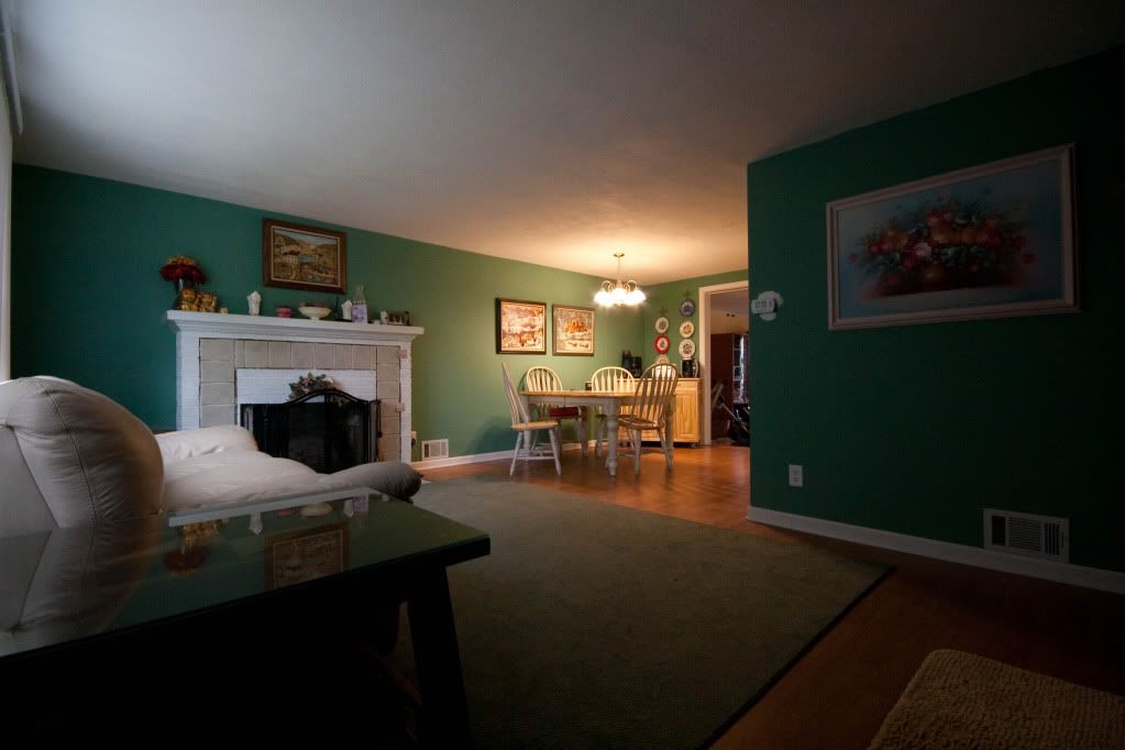 IMAGE: http://img.photobucket.com/albums/v170/scifiguy1012/Photography/IMG_9672.jpg