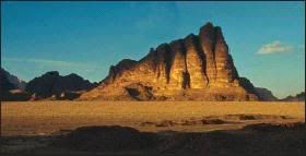 Gunung Tujuh Tiang di Midian (Madyan), Jordan