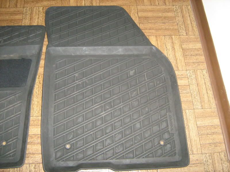 Oem Nearly New Volvo C30 V50 S40 Winter Floor Mats