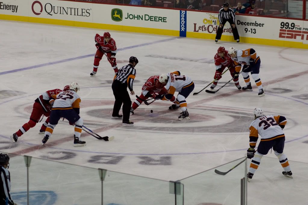 IMAGE: http://img.photobucket.com/albums/v175/onenictoy/Raleigh%2009/_V0I0041_Post.jpg