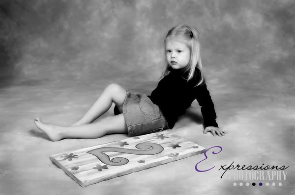 IMAGE: http://img.photobucket.com/albums/v176/appyglass/1321BWGlowWEB.jpg