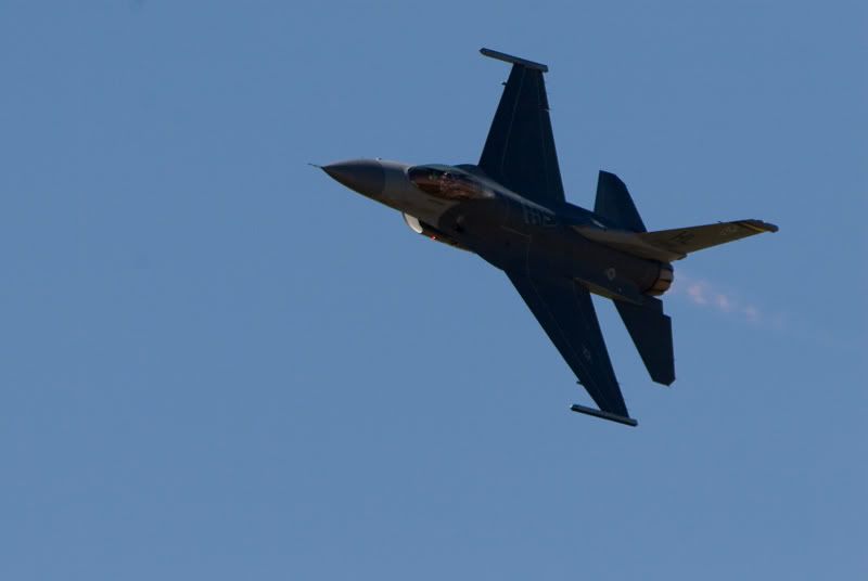 IMAGE: http://img.photobucket.com/albums/v176/forty5r/Beale%20AFB2/IMG_4958.jpg