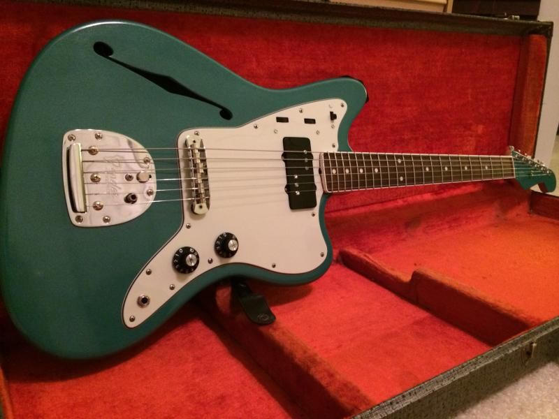 Jazzmaster f deals hole