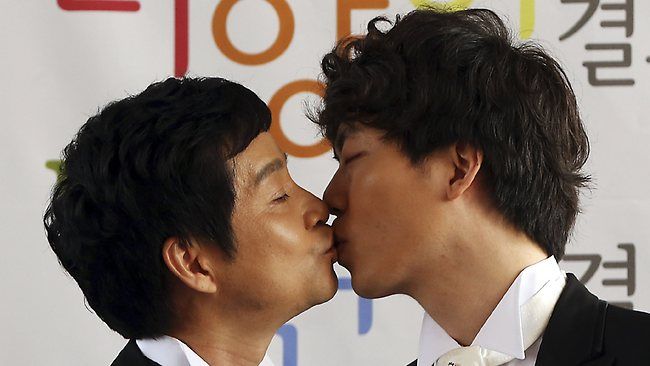  photo 223734-south-korea-gay-marriage_zps41ff30ef.jpg