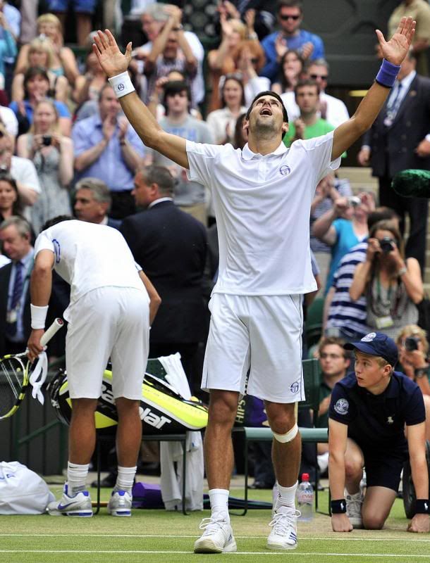  photo Novak-Djokovic-Bulge-Wimbledon_zpsc46a4298.jpg
