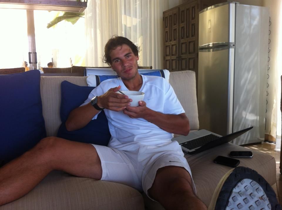 rafael nadal bulge legs photo 166730_10151381747801026_1273689346_n_zps88a0174d.jpg