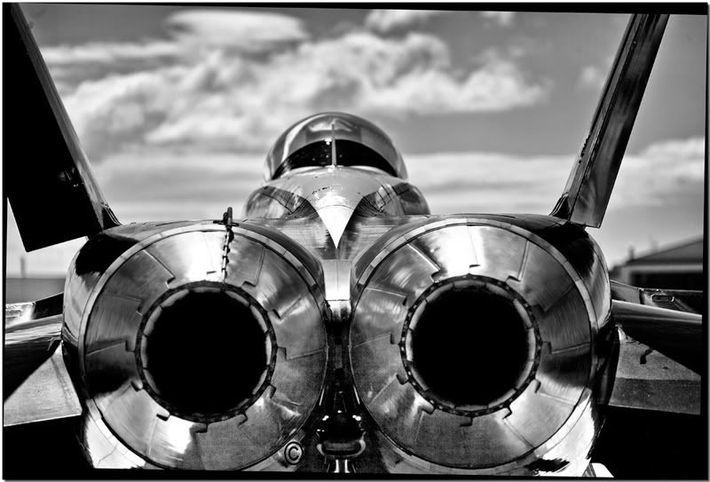 IMAGE: http://img.photobucket.com/albums/v180/helograd/Blue%20Angels/web-IMG_9738copy.jpg