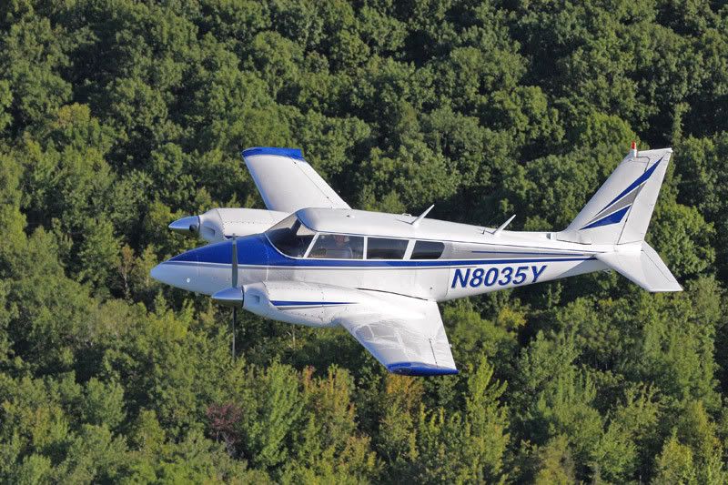 IMAGE: http://img.photobucket.com/albums/v180/helograd/IMG_0549web.jpg