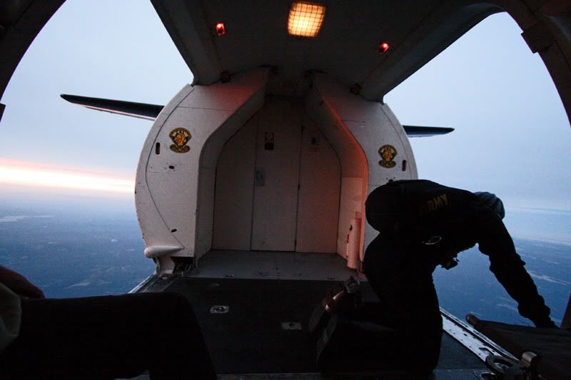 IMAGE: http://img.photobucket.com/albums/v180/helograd/IMG_0974web.jpg