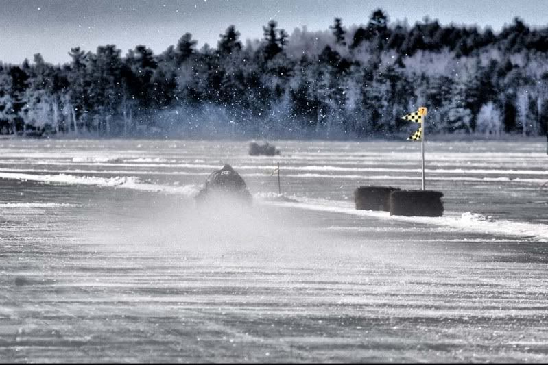 IMAGE: http://img.photobucket.com/albums/v180/helograd/snowmobile/IMG_8377.jpg