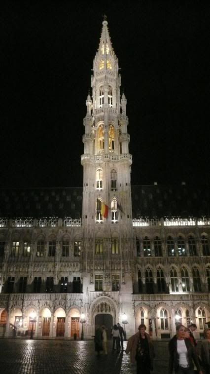 http://img.photobucket.com/albums/v180/s12_gotBoost/Eurotrip%202008/Brussels/P1020626.jpg