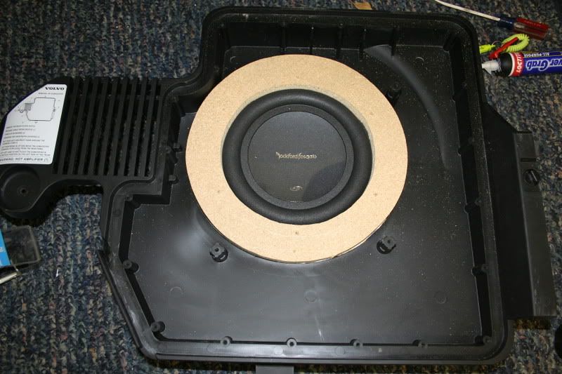 volvo xc90 subwoofer