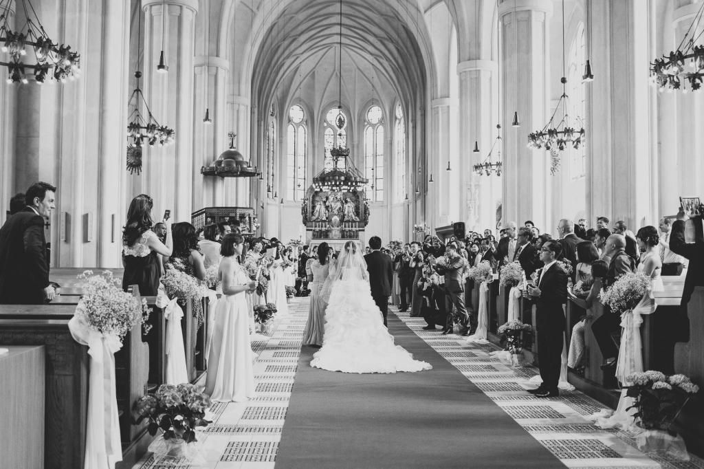 IMAGE: http://img.photobucket.com/albums/v187/razor-eXi-/awalktoremember_zps00bf9713.jpeg