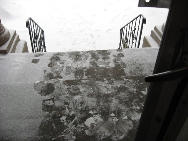 Shuffling Footprints in Fresh Snow