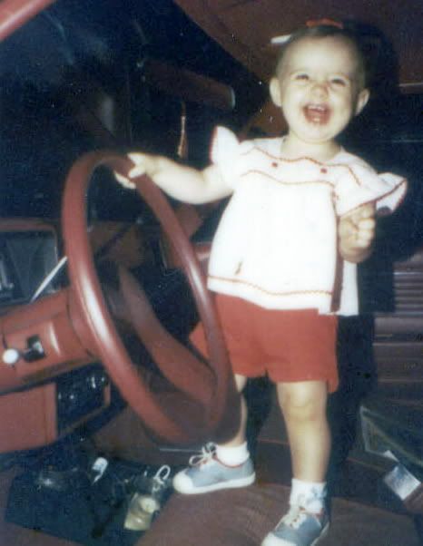 http://img.photobucket.com/albums/v189/montecarlochick/babyme.jpg