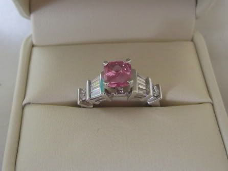 I lurves it What gem is your center stone wedding rings In Box Small