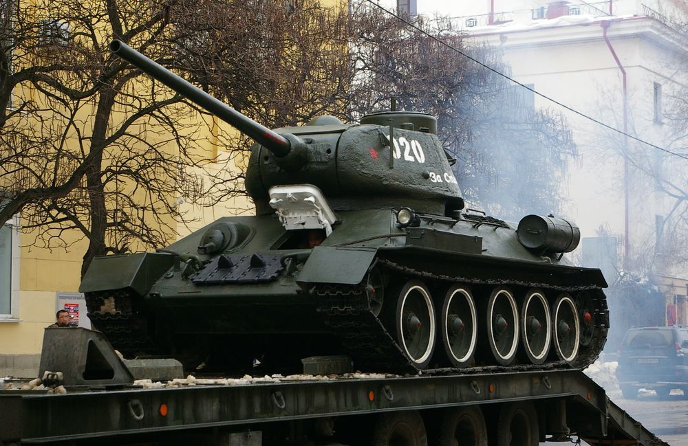 Побывал на 70-летие Сталингрдаской битвы в Волгограде photo T-34_trailer_done_zpsb941a82f.jpg