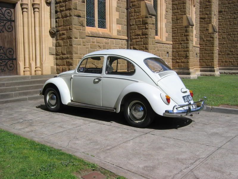 http://img.photobucket.com/albums/v197/karmatik/1965%20VW%20Beetle/IMG_8138.jpg