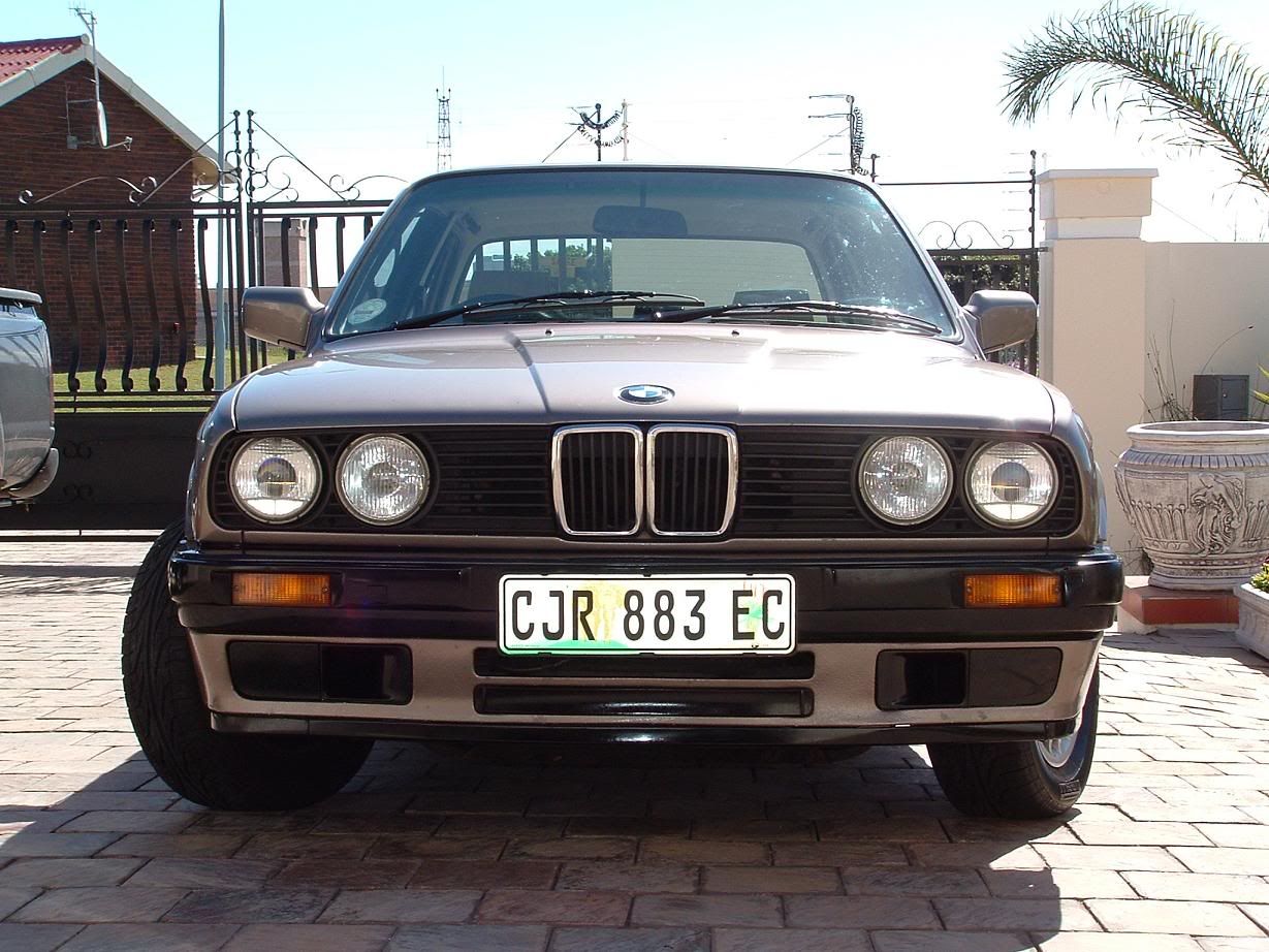 [Image: e30frontsmall.jpg]