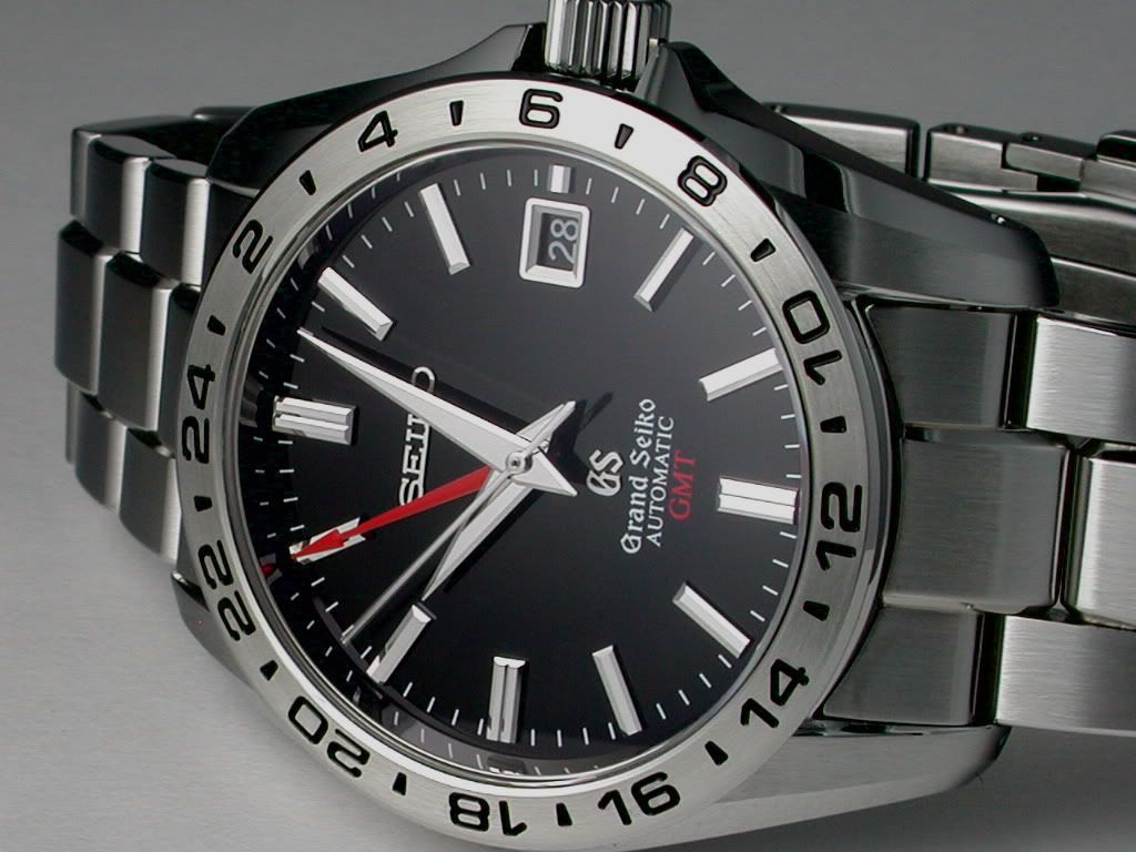 http://img.photobucket.com/albums/v199/Watchful/Seiko/DSCN2145.jpg