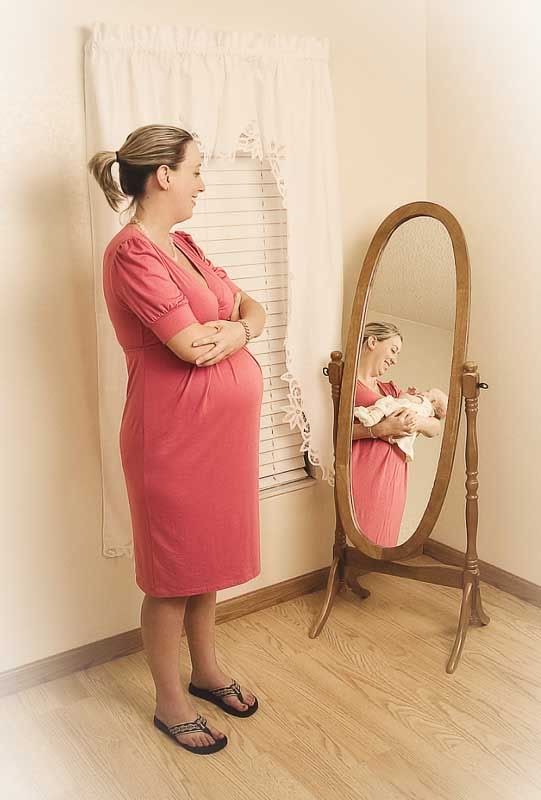 IMAGE: http://img.photobucket.com/albums/v200/twinkle63718/4192f459d8_b.jpg