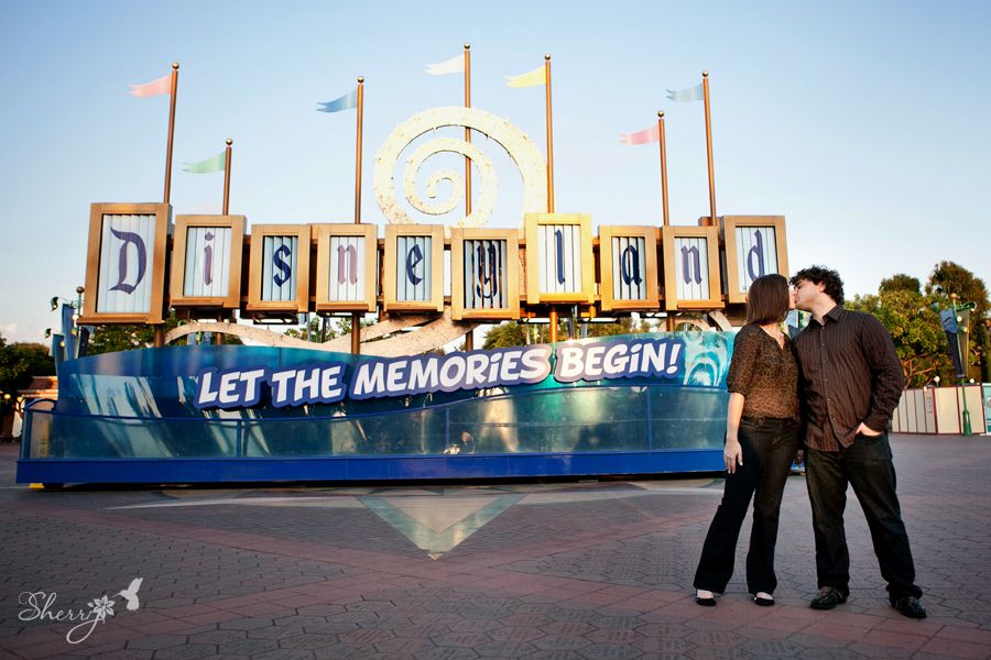 disneyland engagement photography