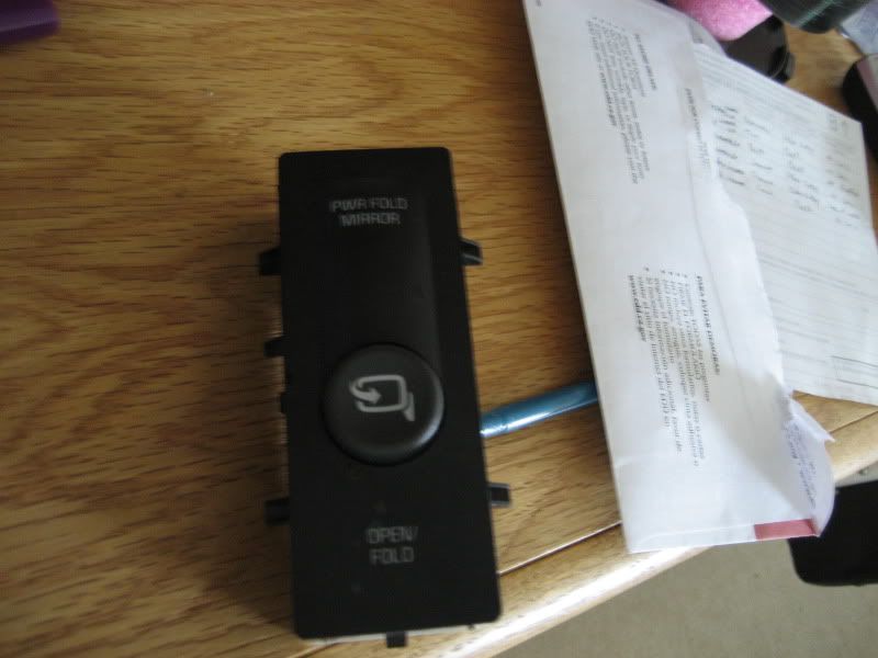 Wiring 0102 Escalade powerfolding mirror switch? Chevy Truck Forum
