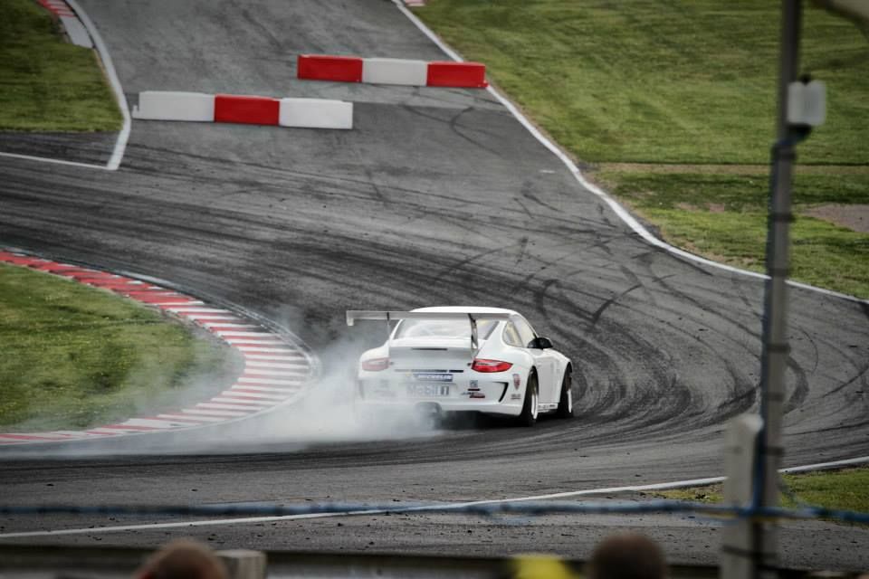 IMAGE: http://img.photobucket.com/albums/v201/ant1985/image001.jpg