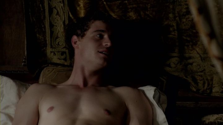 photo the_white_queen1x01hdtv_x264-fovmp4_002441280_zps11a9938c.jpg