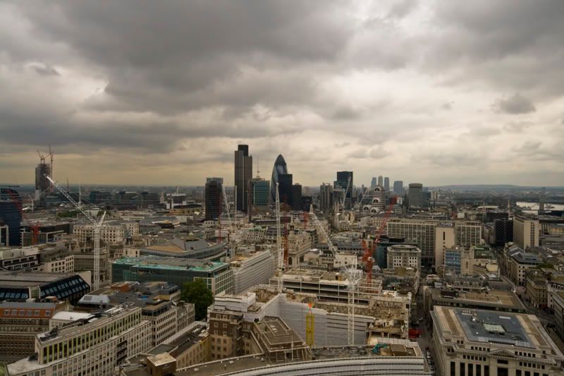 IMAGE: http://img.photobucket.com/albums/v203/squashed/530_stairs.jpg