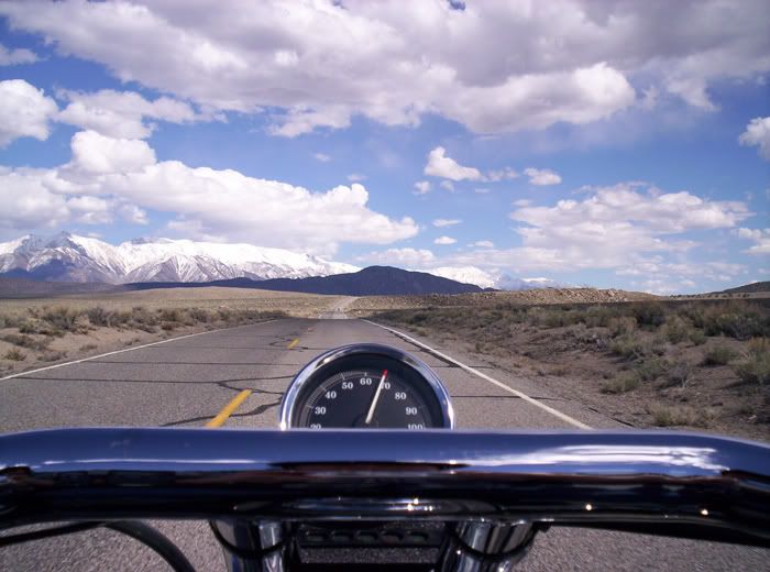 IMAGE: http://img.photobucket.com/albums/v203/squashed/Motorcycle/road1.jpg