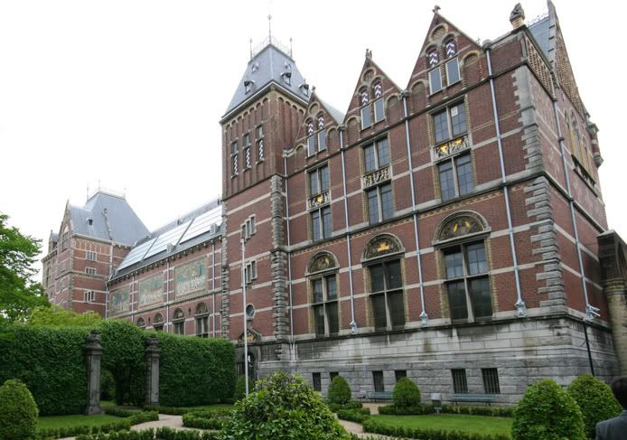 IMAGE: http://img.photobucket.com/albums/v203/squashed/WAIN.jpg