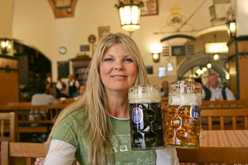 IMAGE: http://img.photobucket.com/albums/v203/squashed/europe/breakfast.jpg