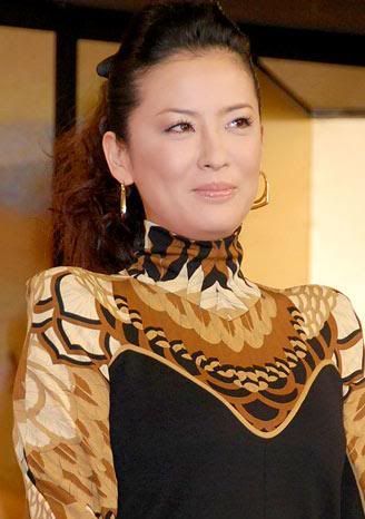 http://img.photobucket.com/albums/v203/yanie/gou-presscon-sawa.jpg