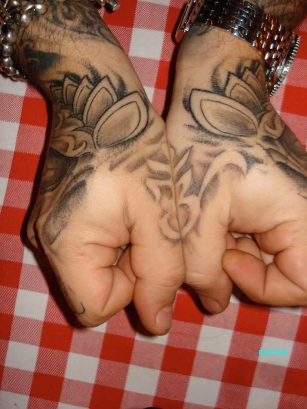  on tour for showing off another side to Aaron's recent hand tattoo work