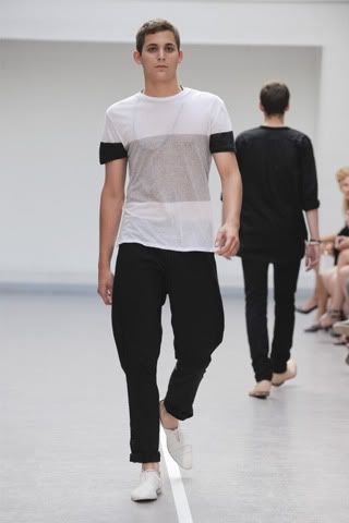 090630-petar-petrov-homme-defile-3.jpg