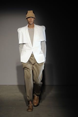 090629-wooyoungmi-homme-defile-p-12.jpg