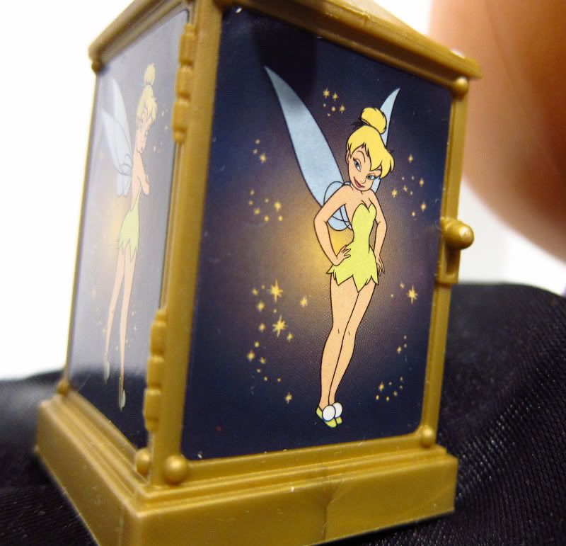 IMAGE: http://img.photobucket.com/albums/v207/Desmoface/IMG_0263.jpg