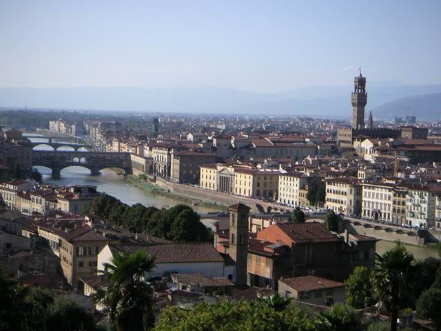 (Image:http://img.photobucket.com/albums/v207/shiro401/trip/small_florence.jpg)