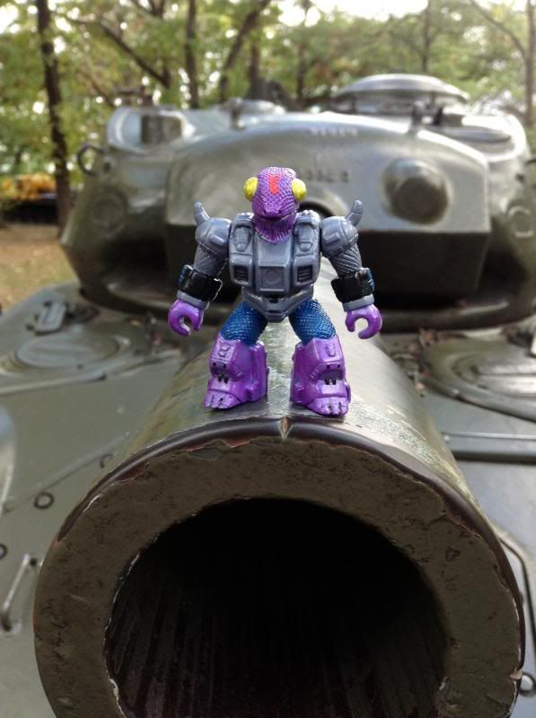 FootyonTankBarrel_zps91c20f75.jpg