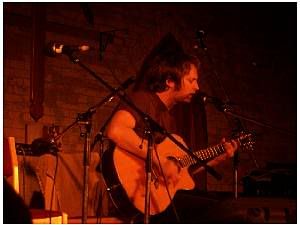 Six Organs of Admittance [Ben Chasny] @ The Music Gallery in Toronto: photo by Mike Ligon