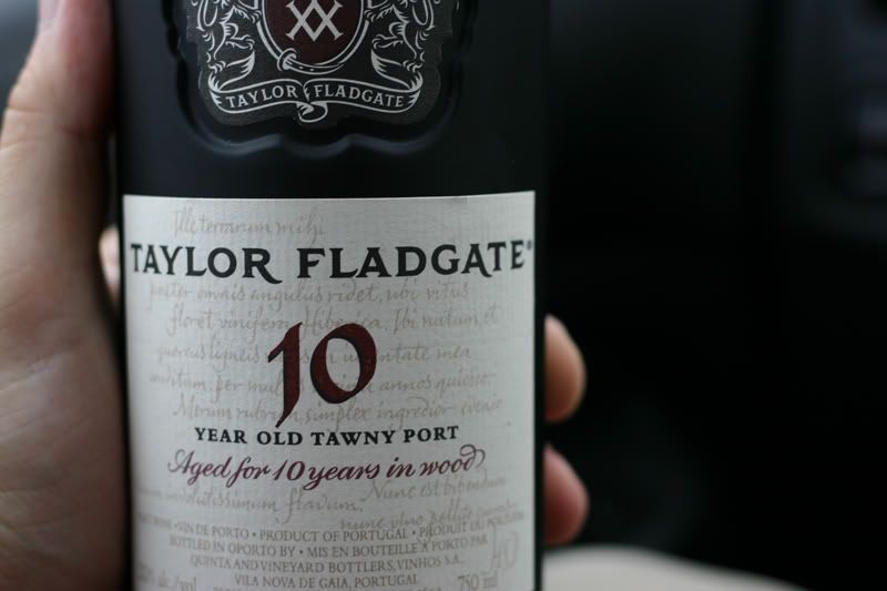 IMAGE: http://img.photobucket.com/albums/v21/beeesh/tawny.jpg