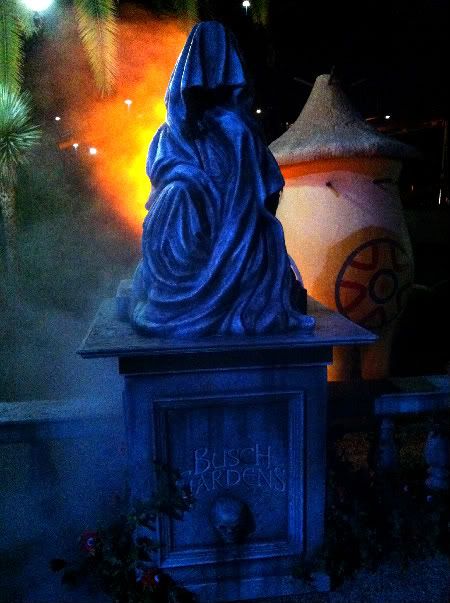 Review Of Busch Gardens Tampa S Howl O Scream 2011