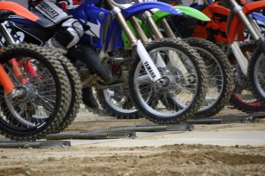 IMAGE: http://img.photobucket.com/albums/v210/illus0ry/MX%20retouched/theyreoff.jpg