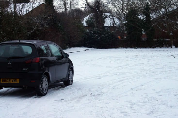 Winter_Driving_CarparkDrift.jpg