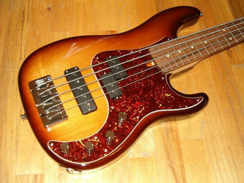 http://img.photobucket.com/albums/v211/valenti1/Dave_Wilson_P5/D_Wilson_P5_015.jpg