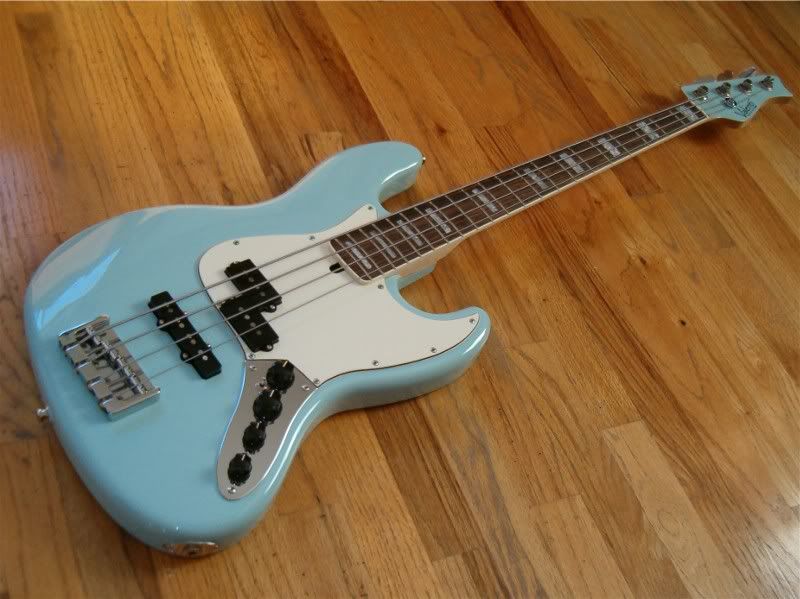 http://img.photobucket.com/albums/v211/valenti1/Dave_Wilson_PJ4/029_PJ_018.jpg