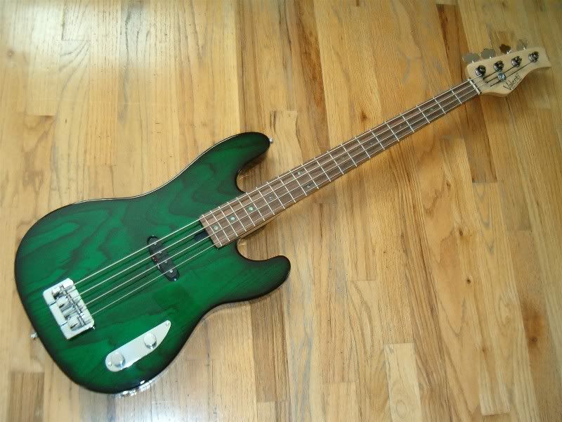 http://img.photobucket.com/albums/v211/valenti1/John_Filakovsky/J_Fila_04.jpg