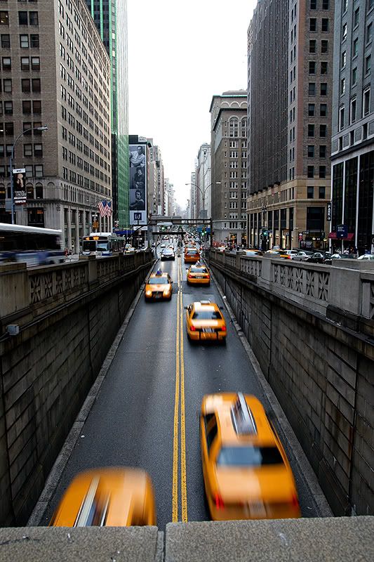 IMAGE: http://img.photobucket.com/albums/v215/99allturbo/New%20York%209%2007/IMG_3103_2.jpg