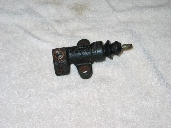 http://img.photobucket.com/albums/v216/JDMHippo/Parts%20For%20Sale/ClutchSlave.jpg